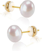 Calf: Pearl stud earrings