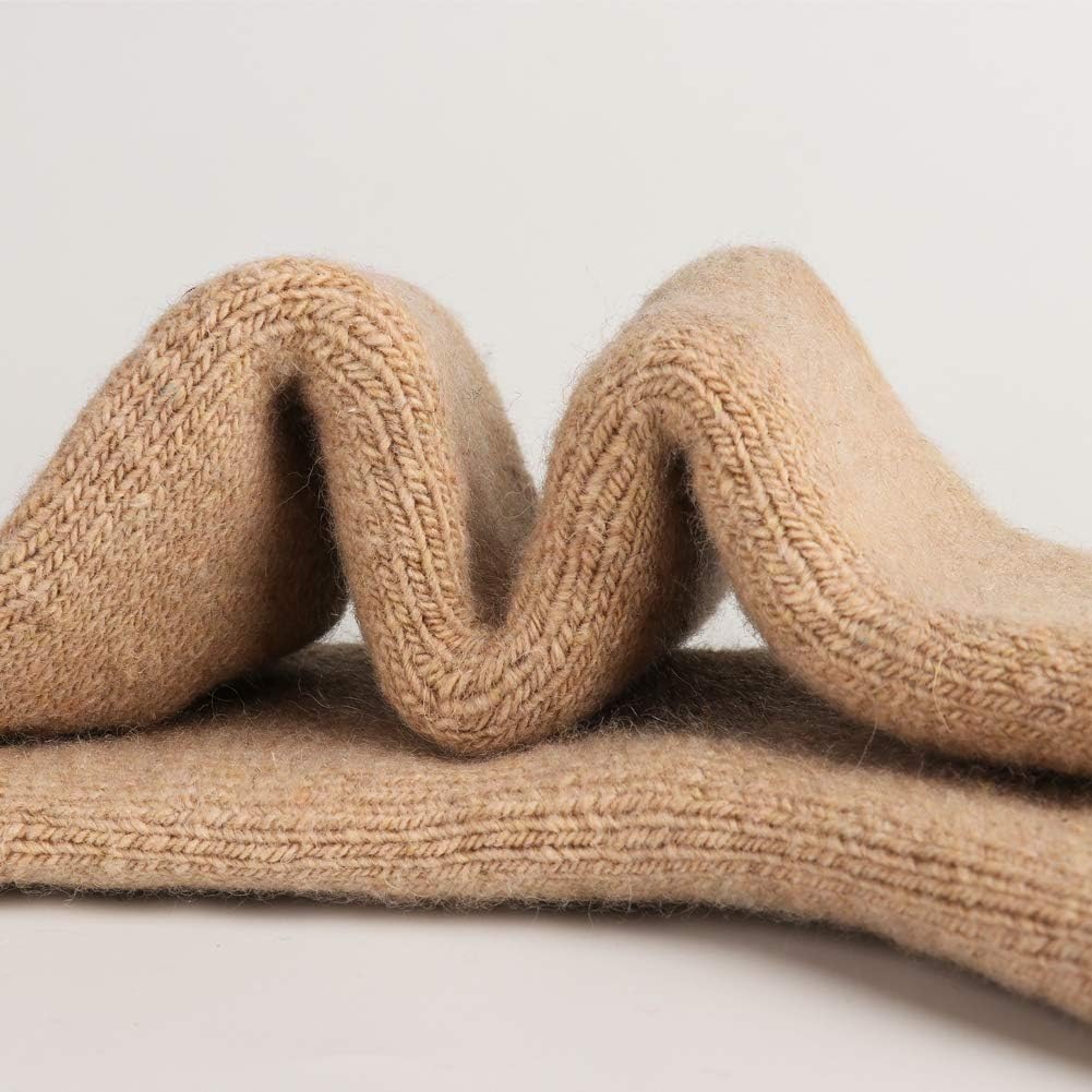 Ankle: Warm tan socks